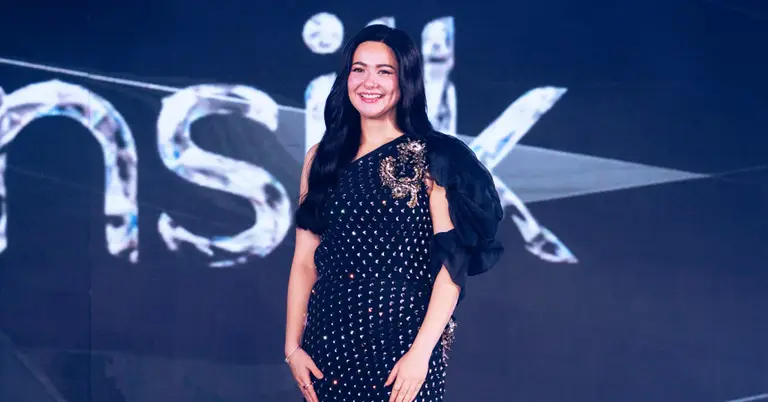 এক্সক্লুসিভ মিট অ্যান্ড গ্রিট সেশনে হানিয়া আমির